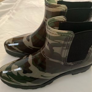 Seven7 Camouflage Rain Boots